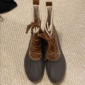 Duck boots